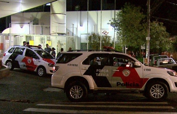 Enteado contou a polícia que foi tentar esconder a arma quando o aposentado deu um soco na mão dela e arma disparou (Foto: Reprodução/EPTV).