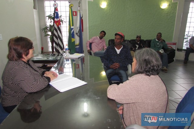 Representantes do bairro Nova Iorque foram recebidos pela prefeita Fátima Nascimento. fotos: Assessoria de Comunicação