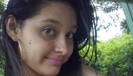 Joice Kelly Ribas, 17 anos, foi morta em 2015, no Mato Grosso do Sul, e o padrasto é o suspeito do crime — Foto: Reprodução/Facebook.