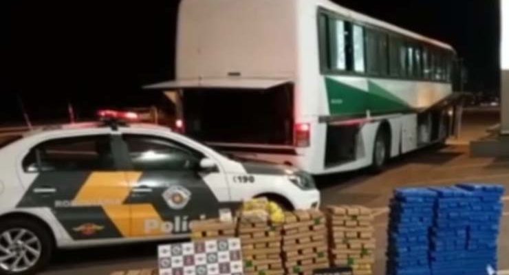 Drogas encontradas em ônibus de turismo em Cordeirópolis — Foto: Reprodução/EPTV.