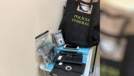 Polícia Federal apreende celulares, tablets e HDs em operação contra pornografia infantil, em Goiás — Foto: Divulgação Polícia Federal.