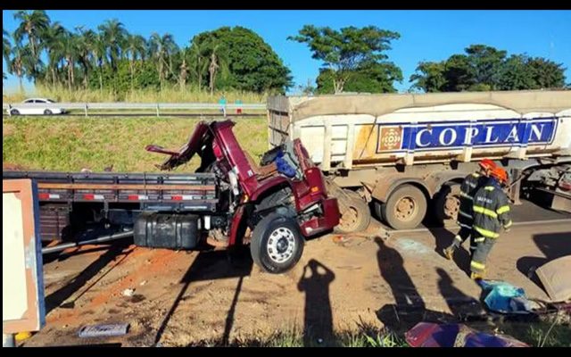 Luciamar Garcia Lourenção morreu ao bater contra caminhão em Fernandópolis (SP) — Foto: Arquivo pessoal