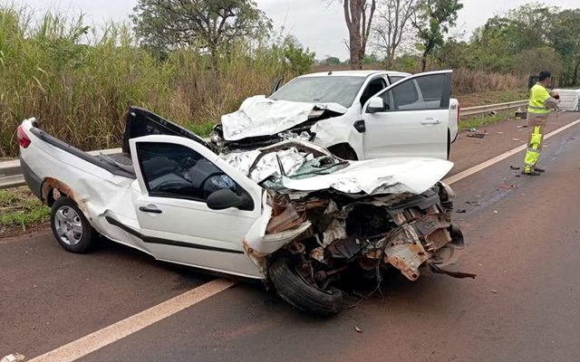 Mulher morre em acidente de trânsito na Rodovia Péricles Bellini em Votuporanga (SP) — Foto: Reprodução / Votunews